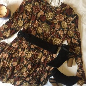 Vintage style long sleeve midi dress